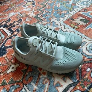 New Balance 247 Mint